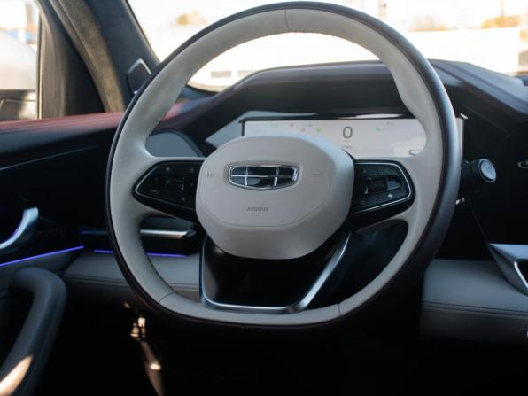 Geely Monjaro I с пробегом 2022 года, цена 2 897 000 рублей, 73620 км, внедорожник, Автокод Объявления