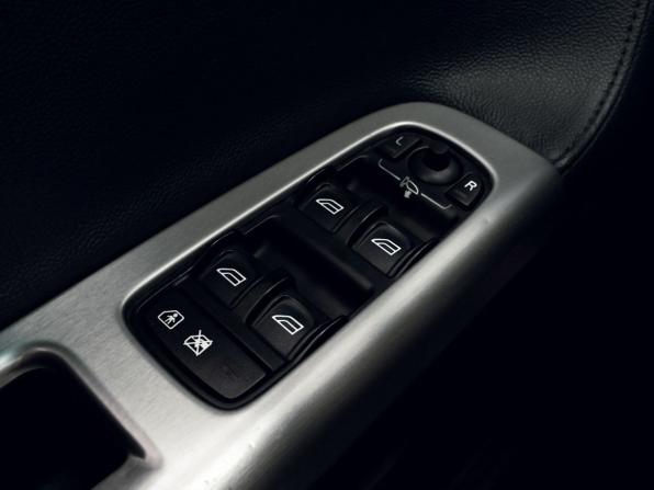 Volvo V50 I Рестайлинг с пробегом 2007 года, цена 749 000 рублей, 291602 км, универсал, Автокод Объявления