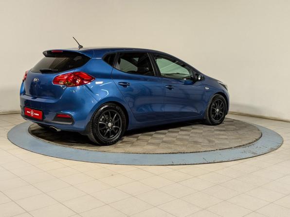 Kia Ceed II с пробегом 2012 года, цена 959 900 рублей, 209000 км, хэтчбек, Автокод Объявления