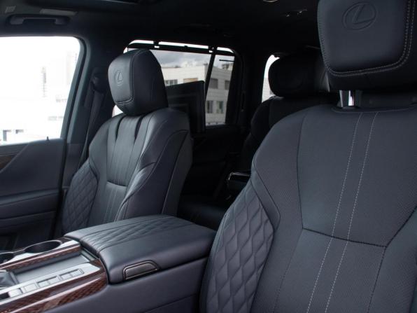 Lexus LX IV с пробегом 2023 года, цена 17 899 000 рублей, 208 км, внедорожник, Автокод Объявления