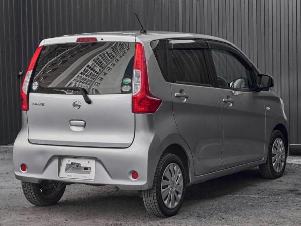 Nissan Dayz I Рестайлинг с пробегом 2018 года, цена 755 000 рублей, 110904 км, хэтчбек, Автокод Объявления