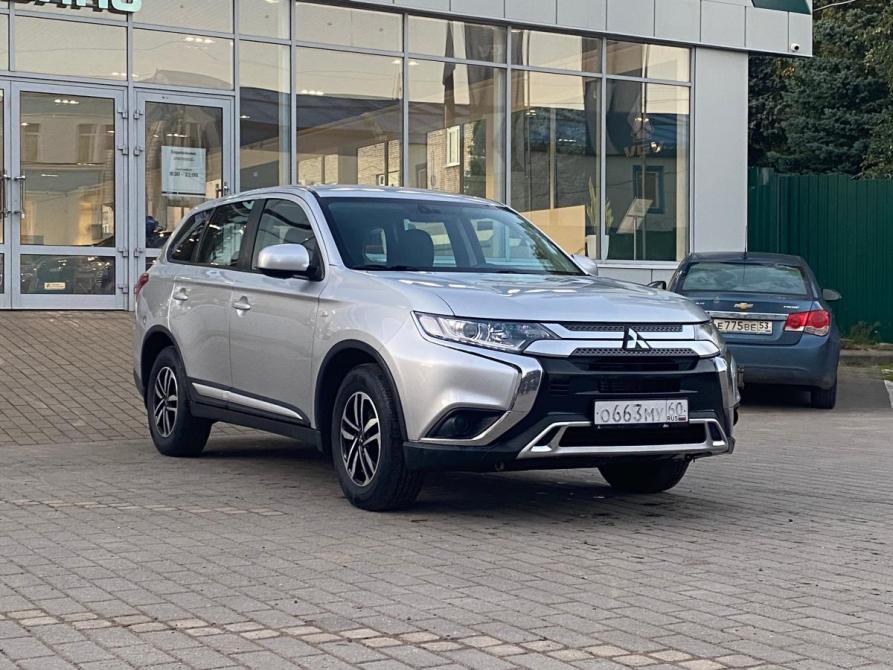 Mitsubishi Outlander III Рестайлинг 3 Великий Новгород  - изображение 1