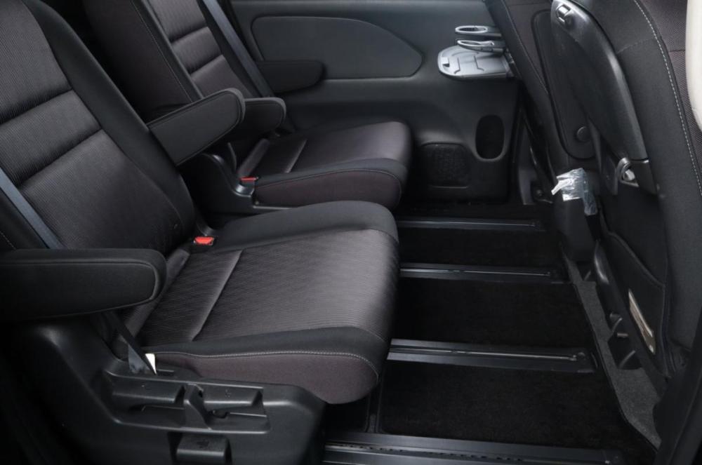 Nissan Serena V (C27) Рестайлинг Челябинск  - изображение 19