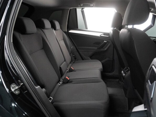 Volkswagen Tiguan II с пробегом 2019 года, цена 2 659 000 рублей, 46403 км, внедорожник, Автокод Объявления