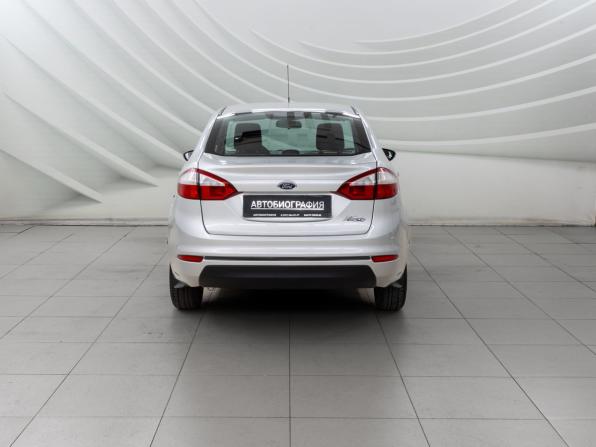 Ford Fiesta Mk6 Рестайлинг с пробегом 2015 года, цена 1 034 000 рублей, 46810 км, седан, Автокод Объявления