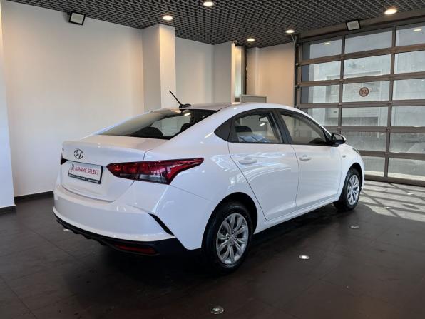 Hyundai Solaris II Рестайлинг с пробегом 2022 года, цена 1 459 400 рублей, 112591 км, седан, Автокод Объявления