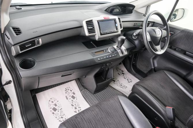 Honda Freed I Рестайлинг с пробегом 2014 года, цена 1 299 000 рублей, 92000 км, компактвэн, Автокод Объявления