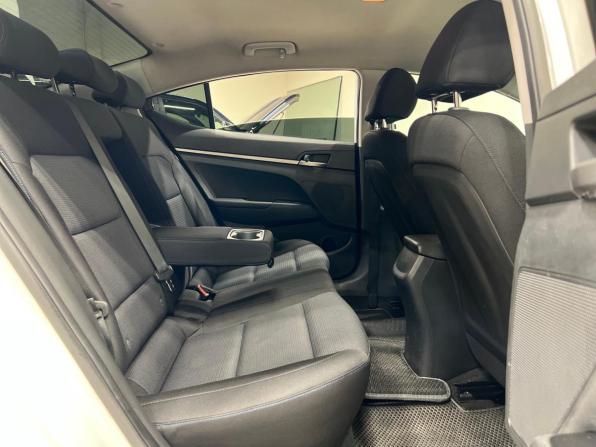Hyundai Elantra VI (AD) с пробегом 2018 года, цена 1 400 000 рублей, 147000 км, седан, Автокод Объявления