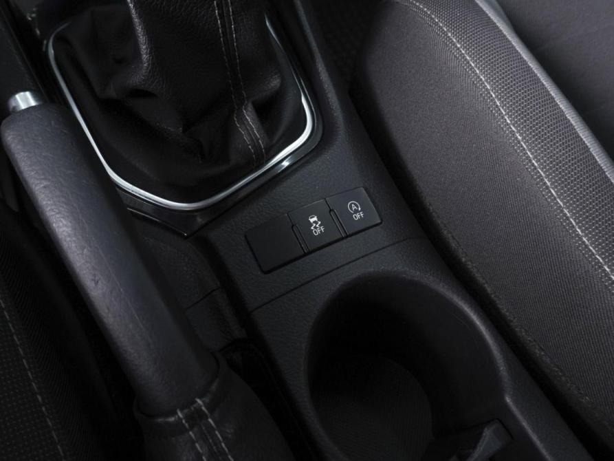 Toyota Auris II Рестайлинг Ростов-на-Дону  - изображение 14