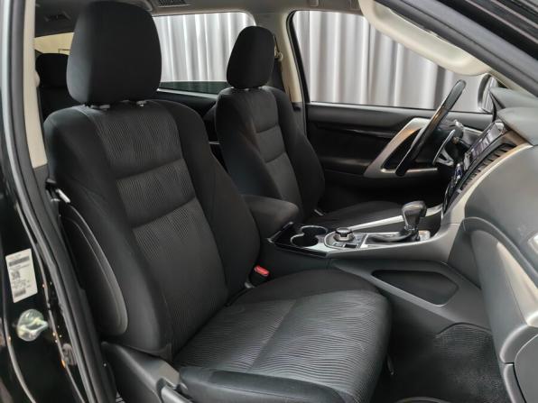 Mitsubishi Pajero Sport III с пробегом 2017 года, цена 2 420 000 рублей, 201325 км, внедорожник, Автокод Объявления