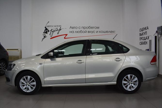 Volkswagen Polo V с пробегом 2015 года, цена 899 000 рублей, 187000 км, седан, Автокод Объявления