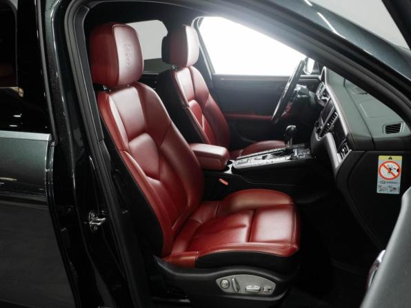 Porsche Macan I с пробегом 2017 года, цена 3 590 000 рублей, 78309 км, внедорожник, Автокод Объявления