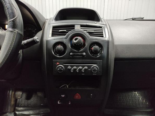 Renault Megane II Рестайлинг с пробегом 2006 года, цена 350 000 рублей, 160000 км, седан, Автокод Объявления