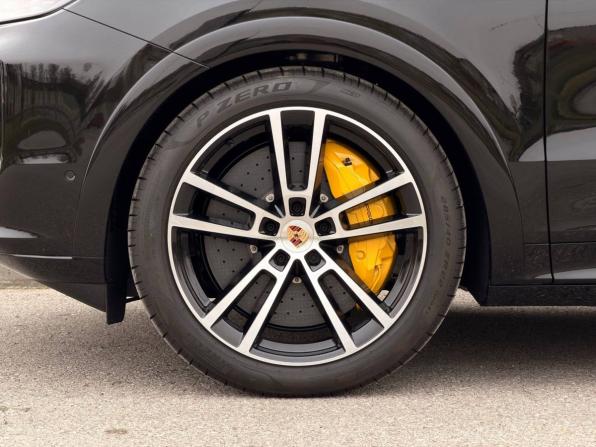 Porsche Cayenne III Рестайлинг с пробегом 2026 года, цена 25 700 000 рублей, 23 км, внедорожник, Автокод Объявления