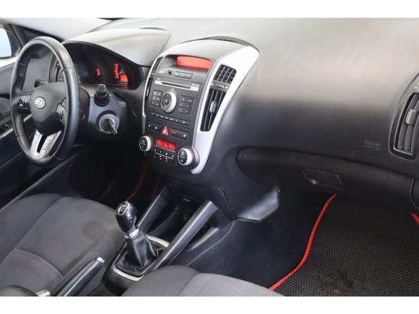 Kia Ceed I Рестайлинг с пробегом 2011 года, цена 667 000 рублей, 261999 км, универсал, Автокод Объявления