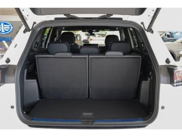 Новый Volkswagen Teramont II (China Market) 2026 года, цена 6 399 000 рублей, внедорожник, Автокод Объявления