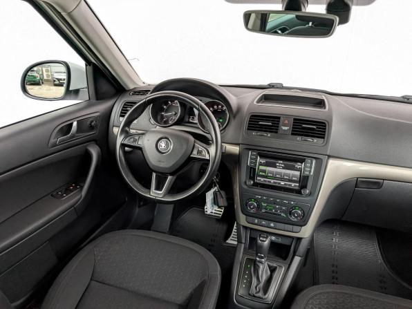 Skoda Yeti I Рестайлинг с пробегом 2017 года, цена 1 890 000 рублей, 78509 км, внедорожник, Автокод Объявления