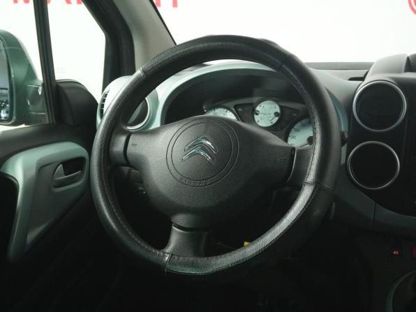 Citroen Berlingo II Рестайлинг с пробегом 2013 года, цена 748 000 рублей, 176852 км, компактвэн, Автокод Объявления