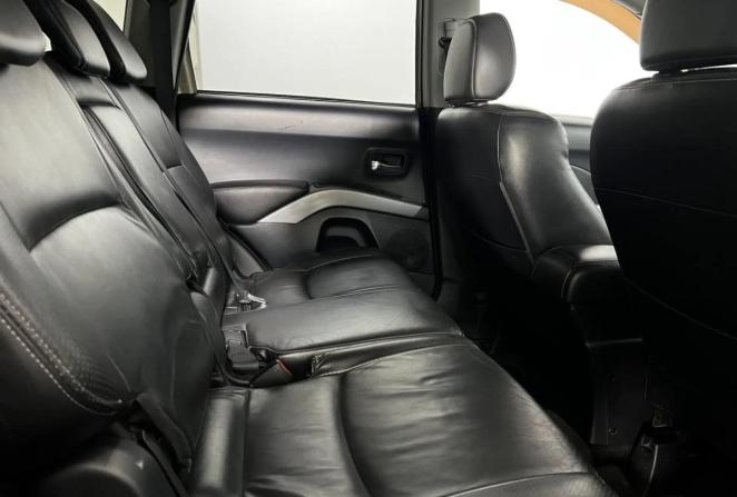 Mitsubishi Outlander II с пробегом 2007 года, цена 635 000 рублей, 318879 км, внедорожник, Автокод Объявления