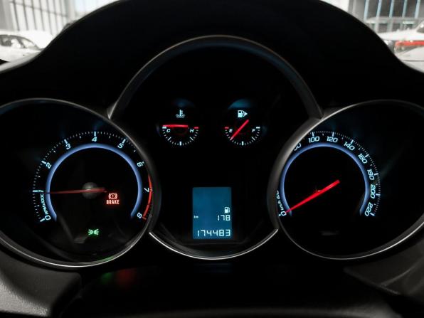 Chevrolet Cruze I Рестайлинг с пробегом 2012 года, цена 670 000 рублей, 174480 км, седан, Автокод Объявления