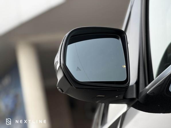 Mercedes-Benz V-Класс III (W447) Рестайлинг 2 с пробегом 2024 года, цена 20 490 000 рублей, 7000 км, минивэн, Автокод Объявления