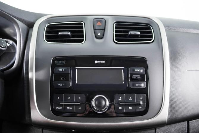 Renault Sandero II Рестайлинг с пробегом 2020 года, цена 1 249 000 рублей, 182600 км, хэтчбек, Автокод Объявления