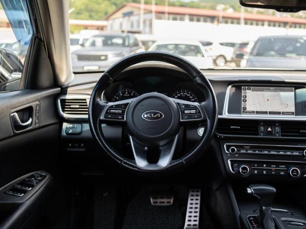 Kia Optima IV Рестайлинг с пробегом 2019 года, цена 2 399 000 рублей, 68893 км, седан, Автокод Объявления
