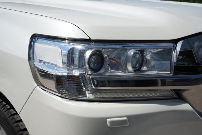 Toyota Land Cruiser 200 Series Рестайлинг 2 с пробегом 2015 года, цена 5 350 000 рублей, 229000 км, внедорожник, Автокод Объявления