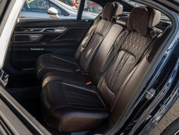 BMW 7 серии VI (G11/G12) с пробегом 2017 года, цена 2 400 000 рублей, 237189 км, седан, Автокод Объявления