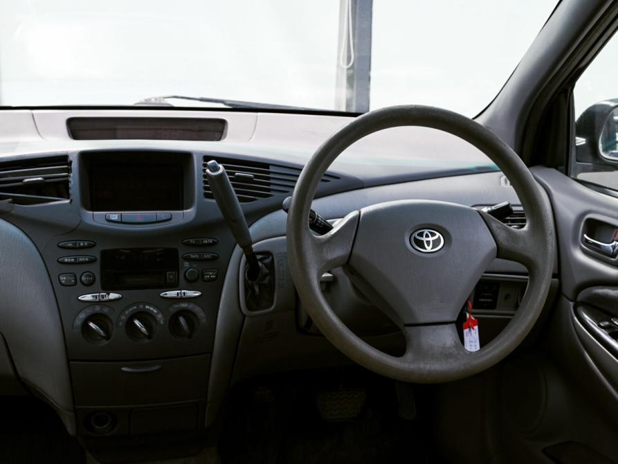 Toyota Prius I Рестайлинг (XW10) Екатеринбург  - изображение 16