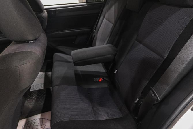 Toyota Corolla XI (E160 E170 E180) с пробегом 2018 года, цена 1 449 000 рублей, 111000 км, универсал, Автокод Объявления