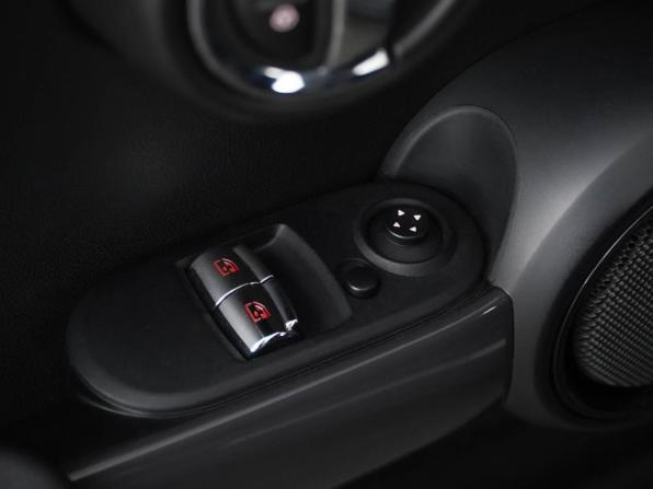 Mini Hatch III (F55/F56) с пробегом 2016 года, цена 1 299 777 рублей, 179326 км, хэтчбек, Автокод Объявления