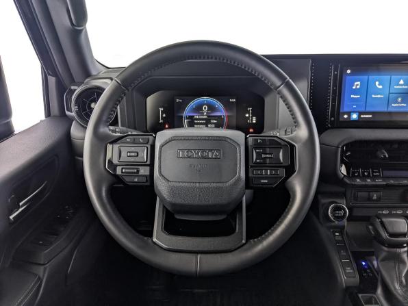Toyota Land Cruiser Prado 250 Series с пробегом 2024 года, цена 9 530 000 рублей, 27770 км, внедорожник, Автокод Объявления