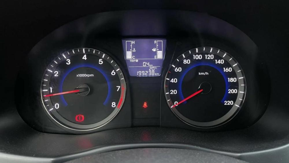 Hyundai Solaris I Рестайлинг Оренбург  - изображение 13