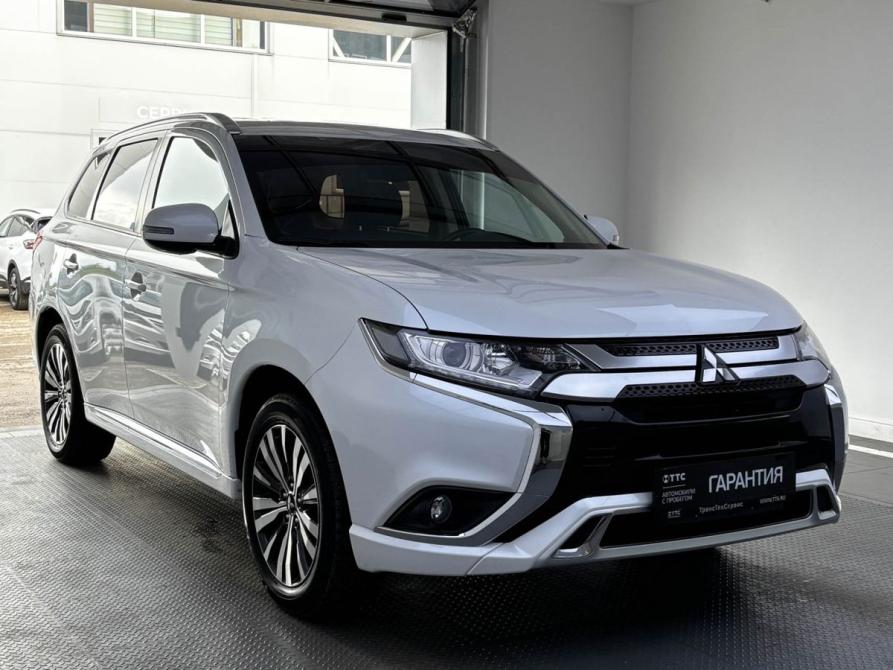 Mitsubishi Outlander III Рестайлинг 3 Уфа  - изображение 3