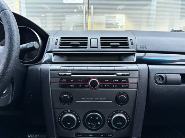 Mazda 3 I (BK) Рестайлинг с пробегом 2007 года, цена 499 000 рублей, 261000 км, седан, Автокод Объявления