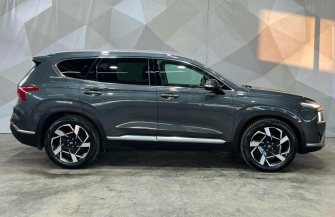 Hyundai Santa Fe IV Рестайлинг с пробегом 2022 года, цена 3 798 000 рублей, 84045 км, внедорожник, Автокод Объявления