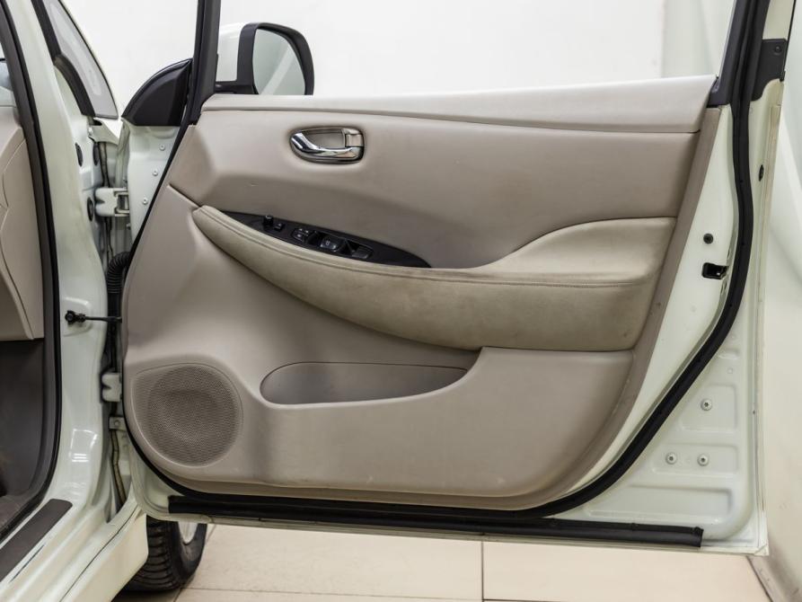 Nissan Leaf I (ZE0/AZE0) Волгоград  - изображение 27