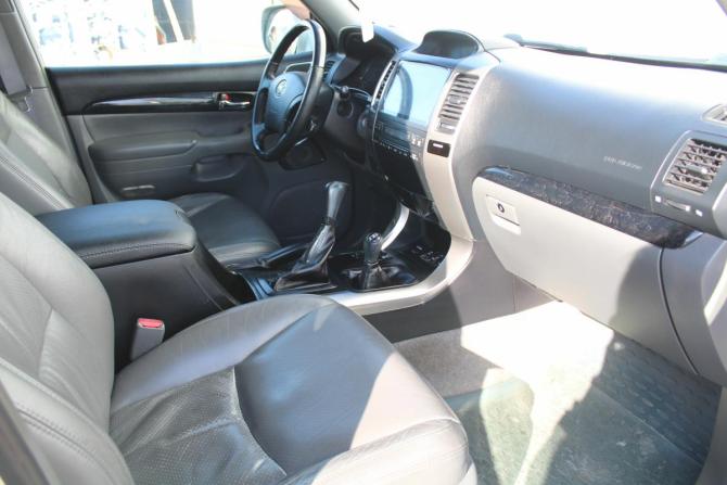 Toyota Land Cruiser Prado 120 Series Рестайлинг с пробегом 2008 года, цена 2 550 000 рублей, 198000 км, внедорожник, Автокод Объявления