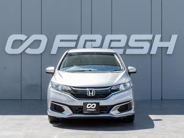 Honda Fit III Рестайлинг с пробегом 2018 года, цена 1 348 000 рублей, 58752 км, хэтчбек, Автокод Объявления