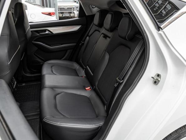 JAC J7 I с пробегом 2023 года, цена 1 420 000 рублей, 44774 км, лифтбек, Автокод Объявления