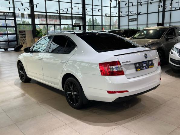 Skoda Octavia III (A7) с пробегом 2016 года, цена 1 550 000 рублей, 140200 км, лифтбек, Автокод Объявления