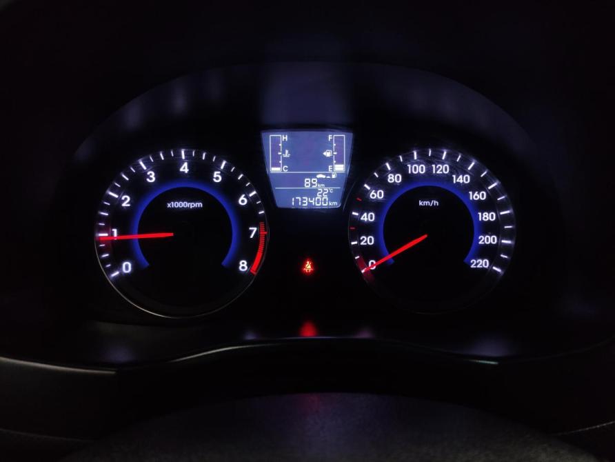 Hyundai Solaris I Рестайлинг Пермь  - изображение 11