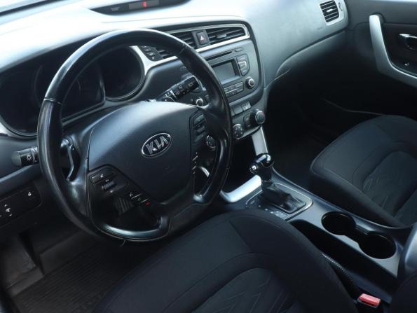 Kia Ceed II Рестайлинг с пробегом 2017 года, цена 1 242 000 рублей, 166500 км, универсал, Автокод Объявления