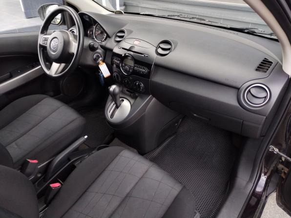 Mazda 2 II Рестайлинг (DE2) с пробегом 2010 года, цена 600 000 рублей, 193000 км, хэтчбек, Автокод Объявления