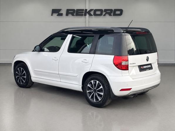 Skoda Yeti I Рестайлинг с пробегом 2015 года, цена 1 149 000 рублей, 226664 км, внедорожник, Автокод Объявления
