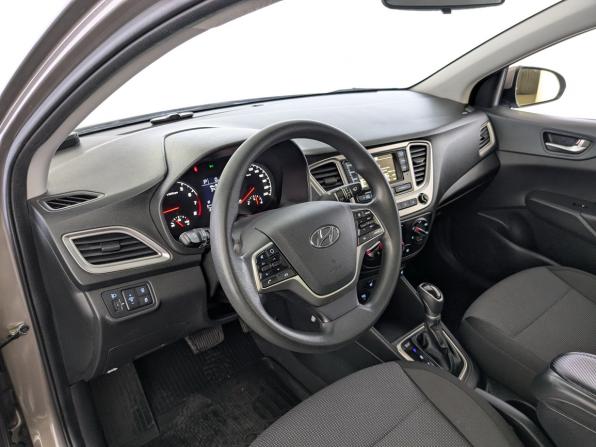 Hyundai Solaris II Рестайлинг с пробегом 2022 года, цена 1 590 000 рублей, 107838 км, седан, Автокод Объявления