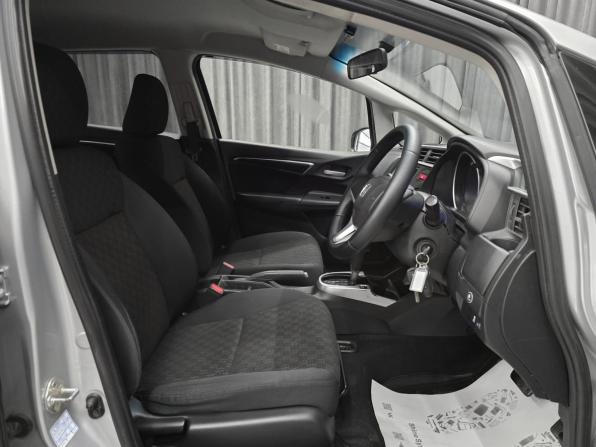 Honda Fit III с пробегом 2014 года, цена 929 000 рублей, 116000 км, хэтчбек, Автокод Объявления