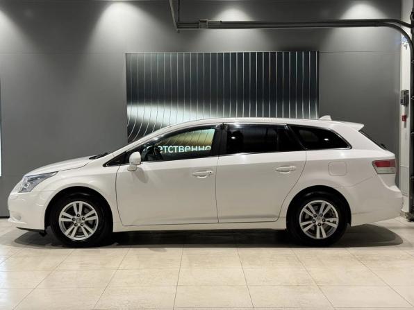 Toyota Avensis III с пробегом 2011 года, цена 1 000 000 рублей, 301000 км, универсал, Автокод Объявления