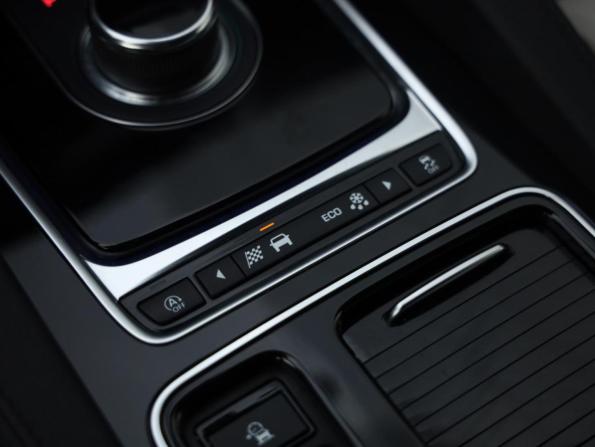 Jaguar F-Pace I с пробегом 2020 года, цена 3 250 000 рублей, 105412 км, внедорожник, Автокод Объявления